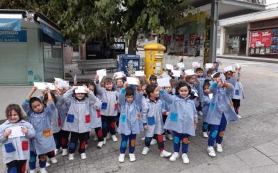 Sorpresa postal Navideña de los alumnos de 4 años de Infantil a sus familias