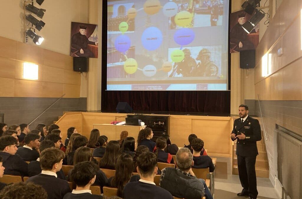 Charla de las Fuerzas Armadas a nuestro alumnado de 4º de la ESO
