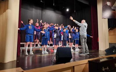 Actuaciones del Coro de las Emociones en el teatro de nuestro Centro
