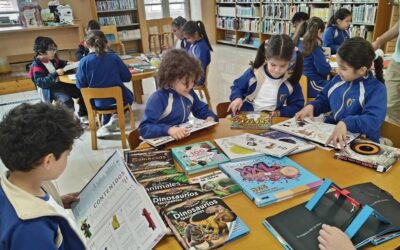 Visita a la «Biblioteca da Deputación da Coruña» del alumnado de 2º de Primaria en este mes dedicado al Libro