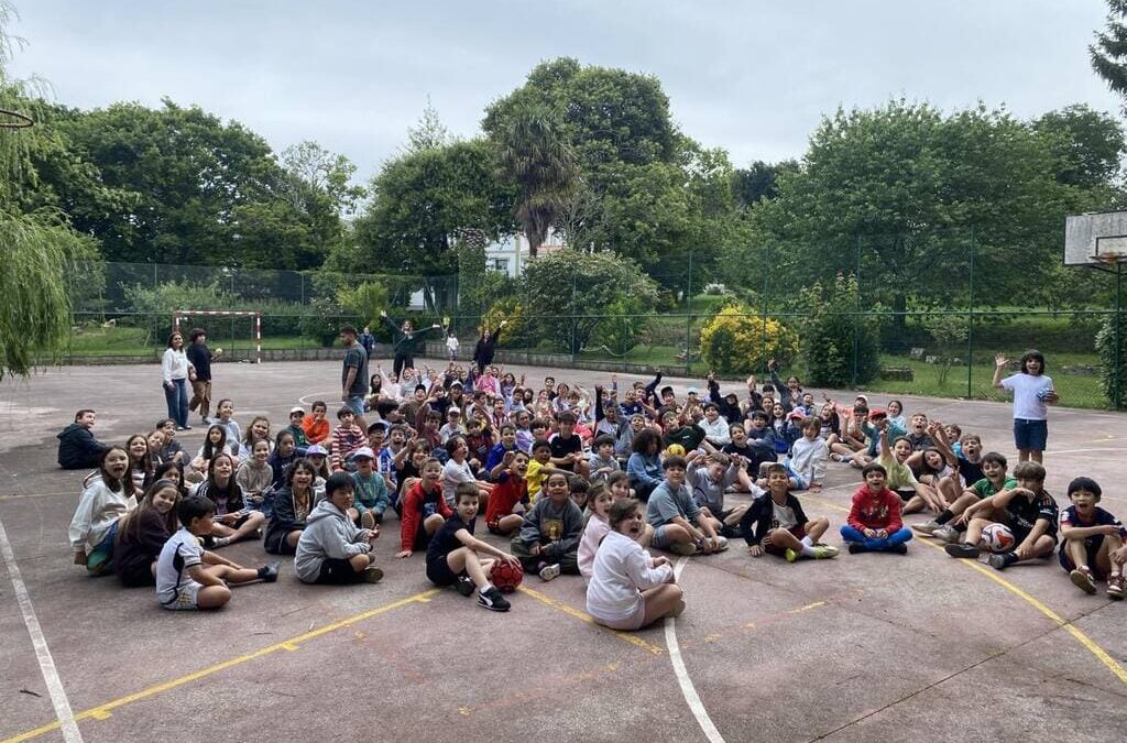 Álbum de fotos de las convivencias de Fin de Curso 2025-2026 de distintos grupos de Infantil y Primaria