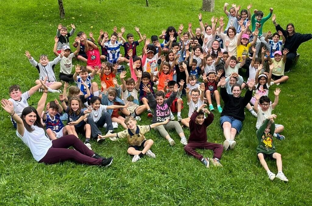 Álbum de fotos de las convivencias de Fin de Curso 2025-2026 de distintos grupos de Infantil y Primaria