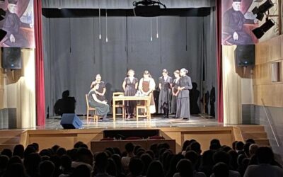 Gran tarde de teatro para 3º de ESO con la representación de Casa de Bernarda Alba