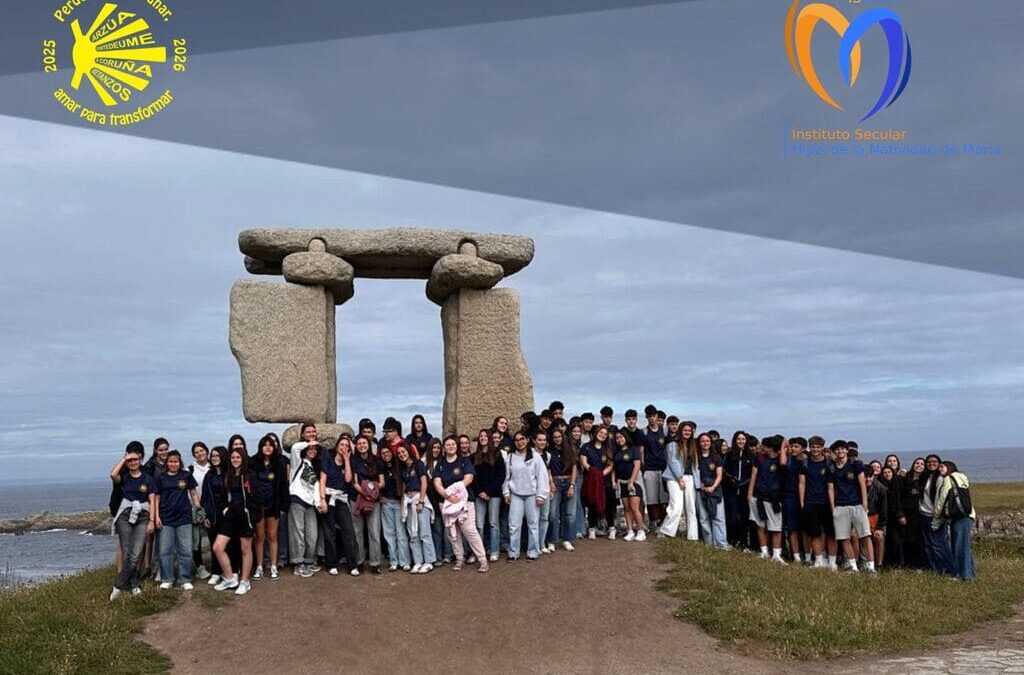 Reencontro do alumnado de 4º da ESO e o profesorado dos Centros ISHNM de Galicia participantes no Camiño GOA 2025-2026